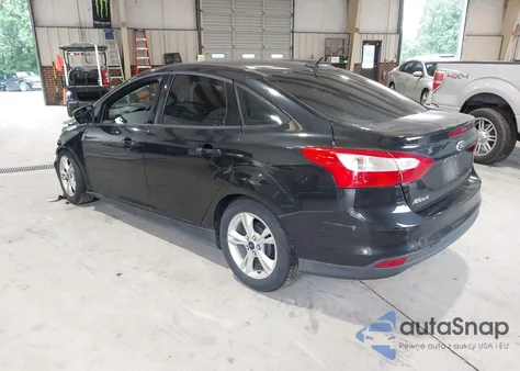 2014 Ford Focus Se z USA, uszkodzony, nr VIN 1FADP3F2XEL228462